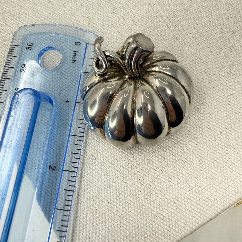 Vintage Best‎ Pumpkin Brooch Silver Tone Thanksgiving Fall Autumn Pin Jewelry - Picture 8 of 8